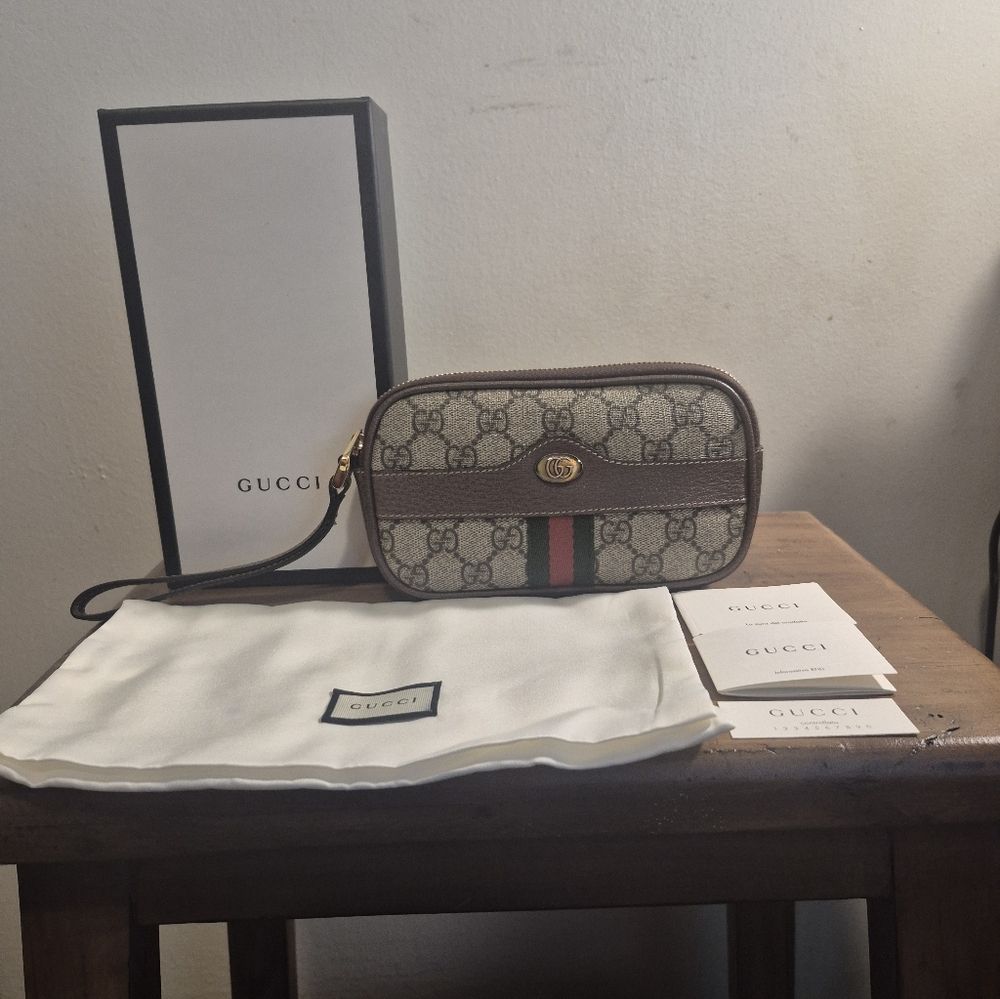 Authentic Gucci Ophidia Supreme GG Wristlet EUC